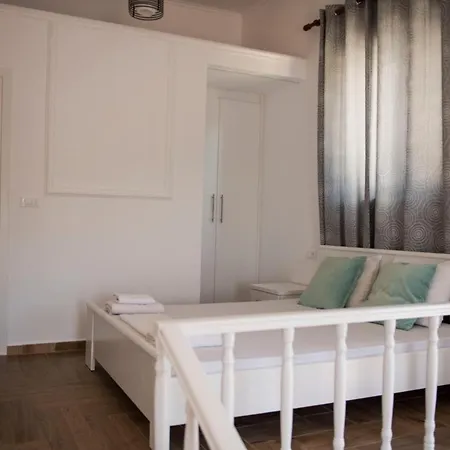 Heaven Hotel 3*