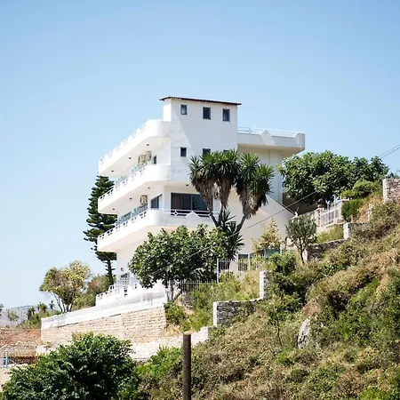 Heaven Отель Саранда